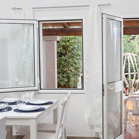 Ferienhaus Ulisse A Pochi Passi Dal Mare Porto Pozzo